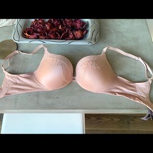 Victoria secret 32C very sexy push up pink